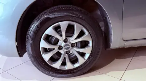 NISSAN March 1.0 12V 4P S FLEX, Foto 10