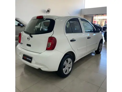NISSAN March 1.0 12V 4P S FLEX, Foto 4