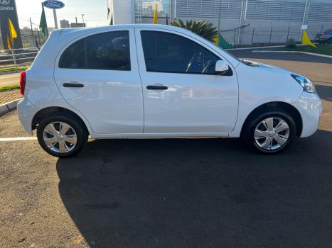 NISSAN March 1.0 12V 4P S FLEX, Foto 10