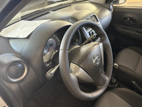 NISSAN March 1.0 12V 4P S FLEX, Foto 3