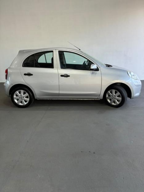 NISSAN March 1.0 12V 4P S FLEX, Foto 5