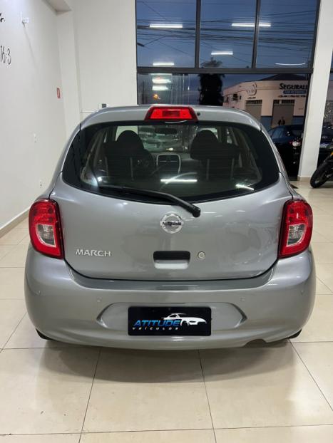 NISSAN March 1.0 16V 4P FLEX, Foto 2