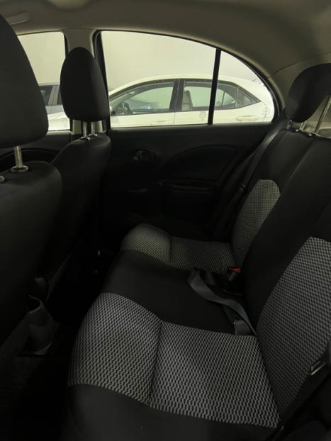 NISSAN March 1.0 16V 4P FLEX, Foto 8