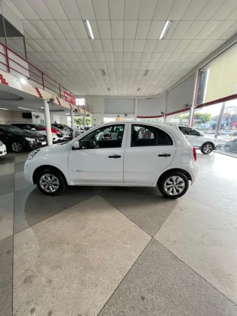 NISSAN March 1.0 16V 4P S FLEX, Foto 8