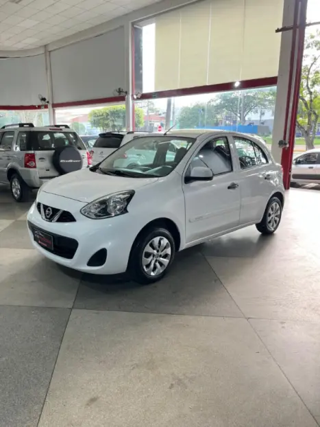 NISSAN March 1.0 16V 4P S FLEX, Foto 10