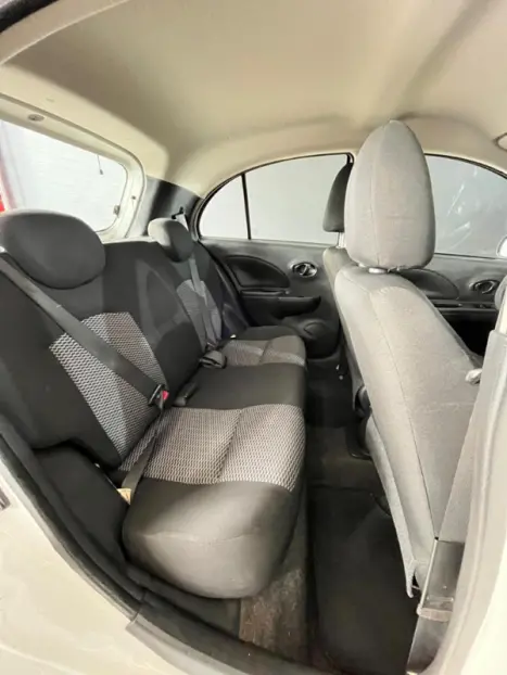 NISSAN March 1.0 16V 4P S FLEX, Foto 18