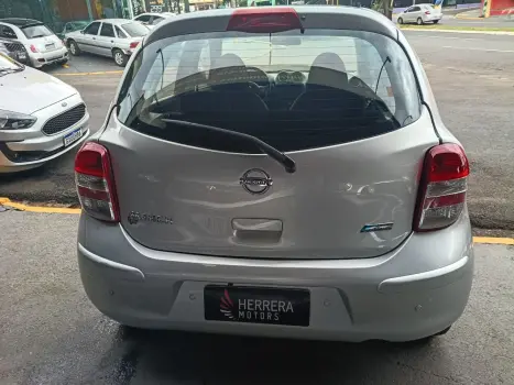 NISSAN March 1.0 16V 4P SV FLEX, Foto 6
