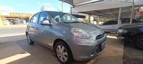 NISSAN March 1.6 16V 4P S FLEX, Foto 7