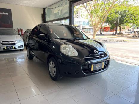 NISSAN March 1.6 16V 4P S FLEX, Foto 2