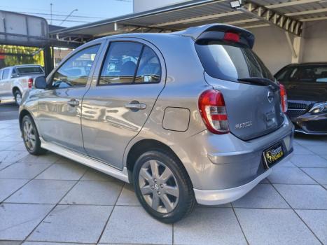 NISSAN March 1.6 16V 4P SR FLEX, Foto 4