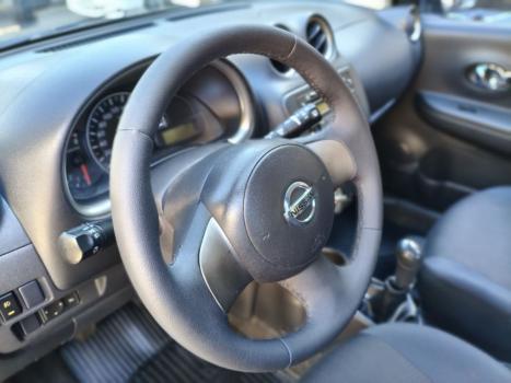 NISSAN March 1.6 16V 4P SR FLEX, Foto 9