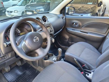 NISSAN March 1.6 16V 4P SR FLEX, Foto 11
