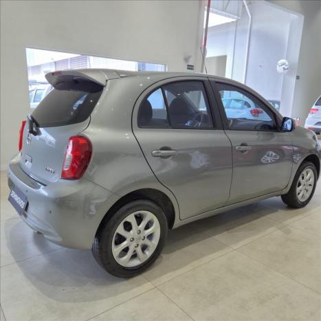 NISSAN March 1.6 16V 4P SV FLEX AUTOMTICO CVT, Foto 4
