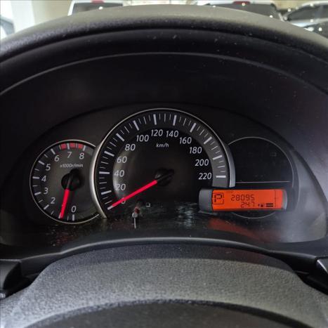 NISSAN March 1.6 16V 4P SV FLEX AUTOMTICO CVT, Foto 8