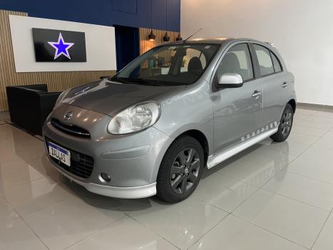 NISSAN March 1.6 16V 4P SR FLEX, Foto 1