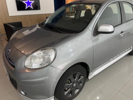 NISSAN March 1.6 16V 4P SR FLEX, Foto 4