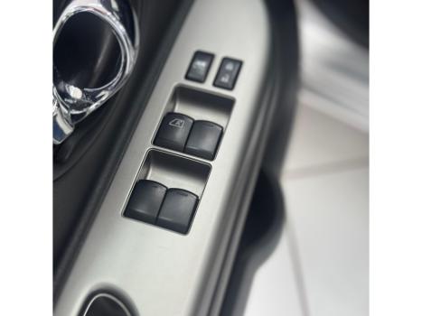 NISSAN March 1.6 16V 4P SV FLEX, Foto 11