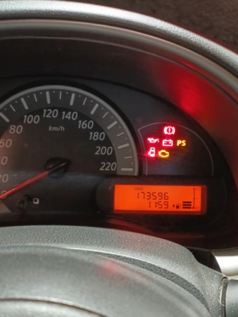 NISSAN March 1.6 16V 4P SV FLEX, Foto 5