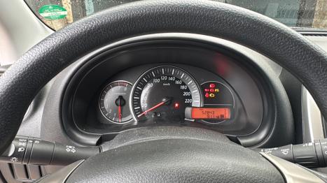 NISSAN March 1.6 16V 4P SV FLEX, Foto 4