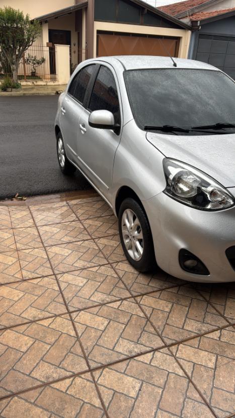 NISSAN March 1.6 16V 4P SV FLEX, Foto 9