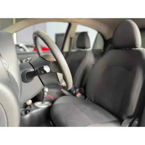 NISSAN March 1.6 16V 4P SL FLEX AUTOMÁTICO CVT, Foto 10