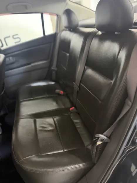 NISSAN Sentra 2.0 16V 4P, Foto 8