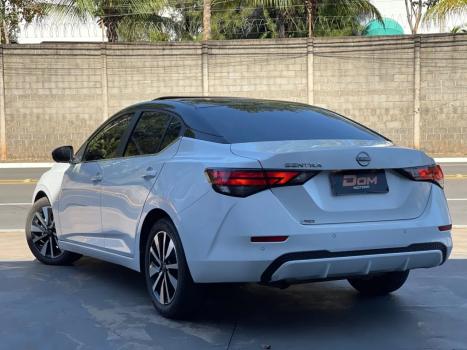 NISSAN Sentra , Foto 4