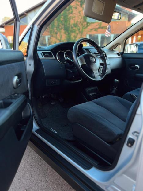 NISSAN Tiida Hatch 1.8 16V S 4P, Foto 4