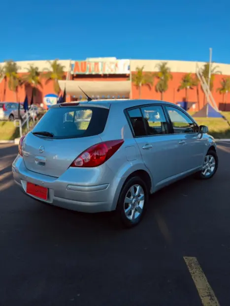 NISSAN Tiida Hatch 1.8 16V S 4P, Foto 10