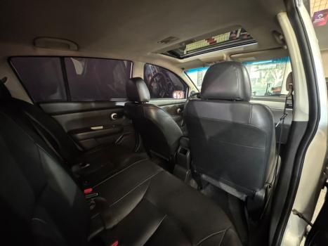 NISSAN Tiida Hatch 1.8 16V 4P SL FLEX AUTOMTICO, Foto 9
