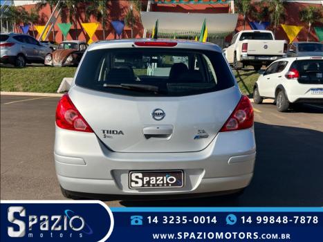 NISSAN Tiida Hatch 1.8 16V 4P SL FLEX AUTOM�TICO, Foto 5