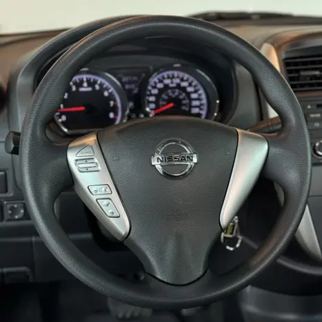 NISSAN Versa Sedan 1.6 16V 4P SV FLEX XTRONIC AUTOMTICO CVT, Foto 13