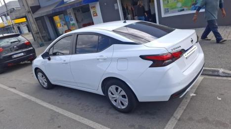 NISSAN Versa Sedan 1.6 16V 4P FLEX SENSE, Foto 2