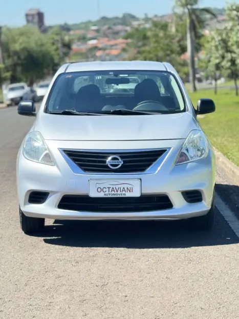 NISSAN Versa Sedan 1.6 16V 4P FLEX S, Foto 2