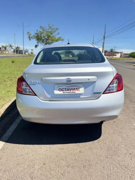 NISSAN Versa Sedan 1.6 16V 4P FLEX S, Foto 4