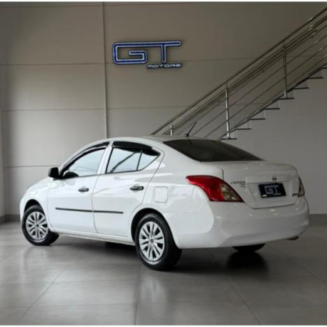 NISSAN Versa Sedan 1.6 16V 4P FLEX S, Foto 2