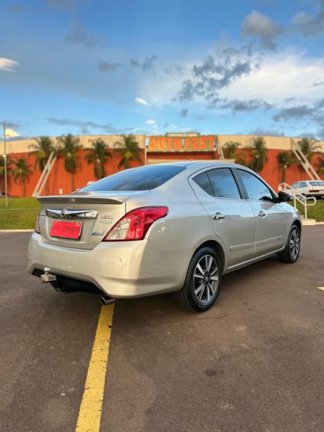 NISSAN Versa Sedan 1.6 16V 4P UNIQUE FLEX XTRONIC AUTOM�TICO CVT, Foto 3