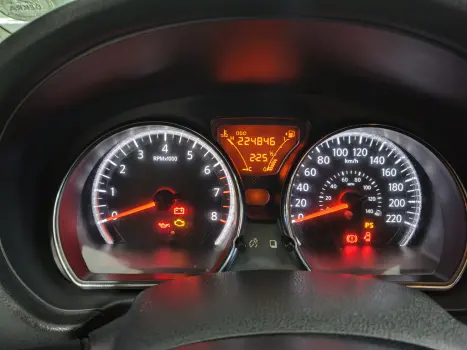 NISSAN Versa Sedan 1.6 16V 4P FLEX SL, Foto 1