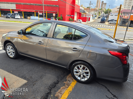NISSAN Versa Sedan 1.0 4P FLEX S, Foto 2