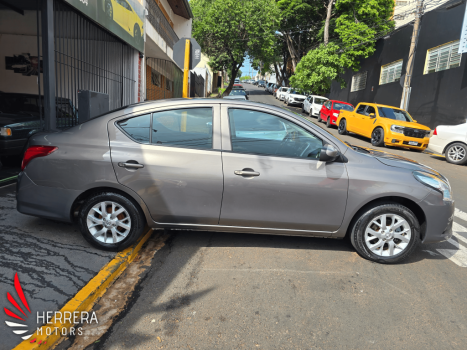 NISSAN Versa Sedan 1.0 4P FLEX S, Foto 6