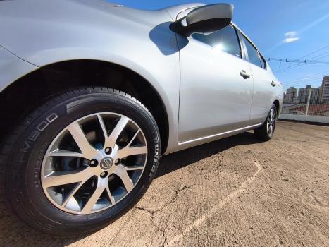 NISSAN Versa Sedan 1.6 16V 4P FLEX SL, Foto 4