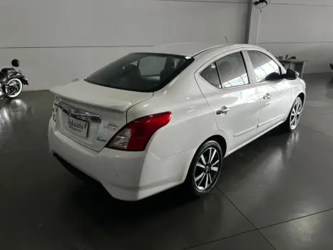 NISSAN Versa Sedan 1.6 16V 4P UNIQUE FLEX XTRONIC AUTOM�TICO CVT, Foto 9