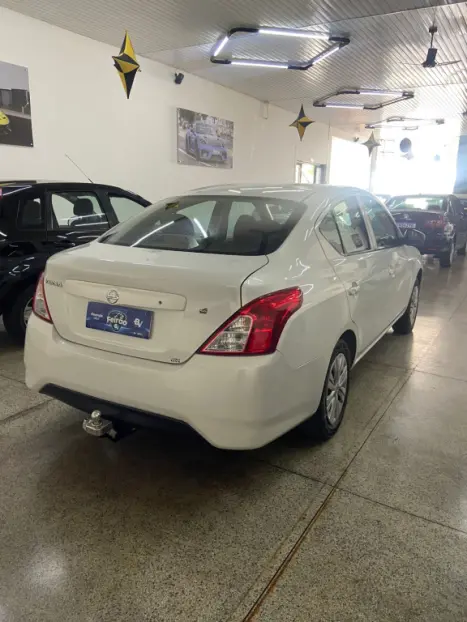 NISSAN Versa Sedan 1.0 12V 4P FLEX V-DRIVE, Foto 6