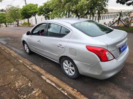 NISSAN Versa Sedan 1.6 16V 4P FLEX SL, Foto 9