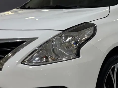 NISSAN Versa Sedan 1.6 16V 4P FLEX S, Foto 2