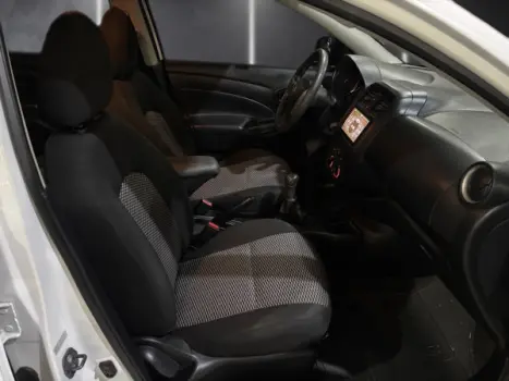 NISSAN Versa Sedan 1.6 16V 4P FLEX S, Foto 9