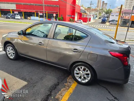NISSAN Versa Sedan 1.0 12V 4P FLEX V-DRIVE, Foto 2