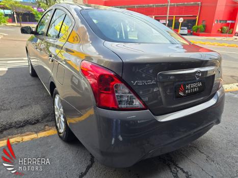 NISSAN Versa Sedan 1.0 12V 4P FLEX V-DRIVE, Foto 3