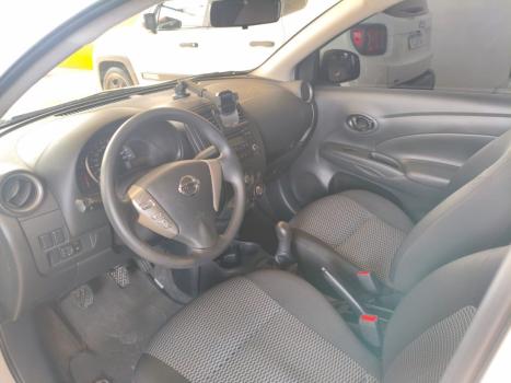 NISSAN Versa Sedan 1.0 4P FLEX, Foto 4