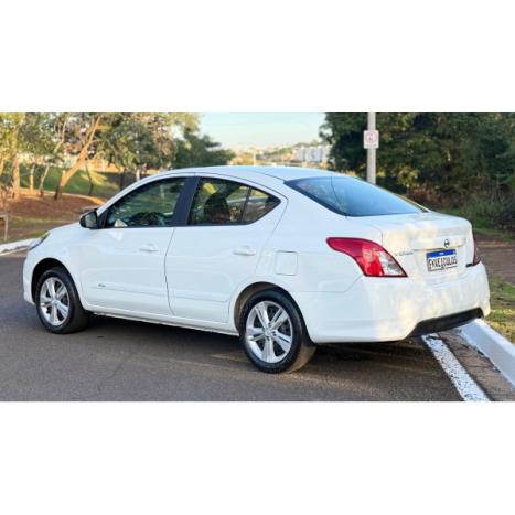 NISSAN Versa Sedan 1.6 16V 4P FLEX SV, Foto 4